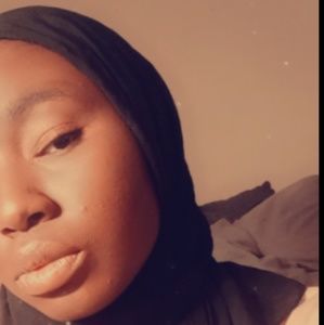 Meet your Posher, Halima